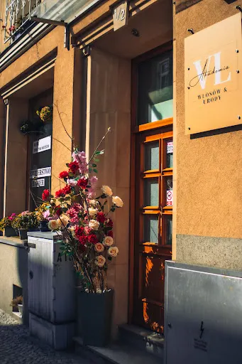 Akademia Włosów i Urody